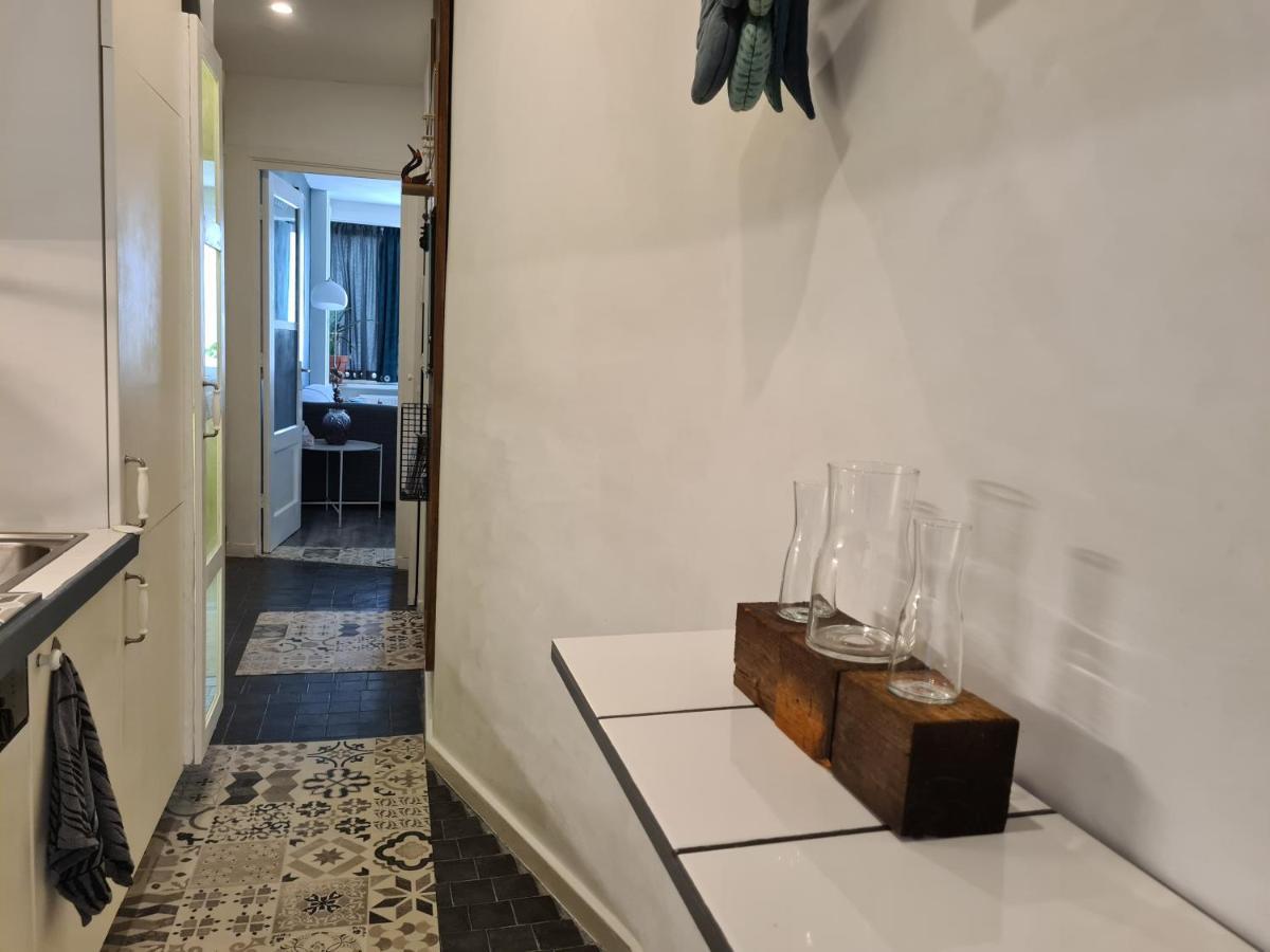 1 Bedroom 15 Min By Tram To Amsterdam Centre! المظهر الخارجي الصورة